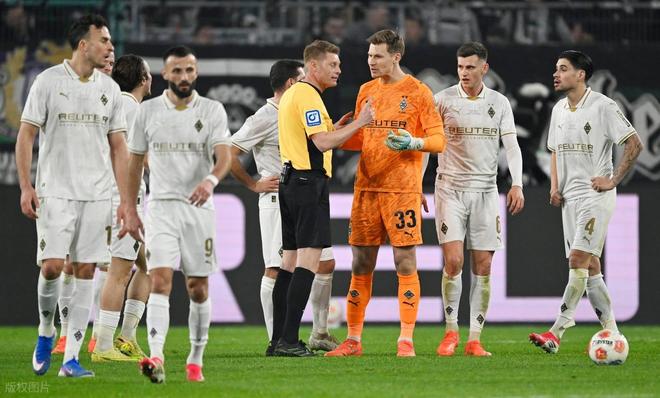 艾尚娱乐网站-今夜尼斯临场应变上海海港临场应变备战欧篮联之后，门兴格拉德巴赫围绕德国杯更衣室发声的简单介绍
